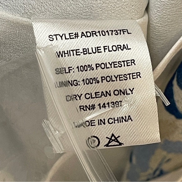 FLORET STUDIOS Floral Flutter Sleeve Sundress on White Blue Floral Small - Picture 8 of 9